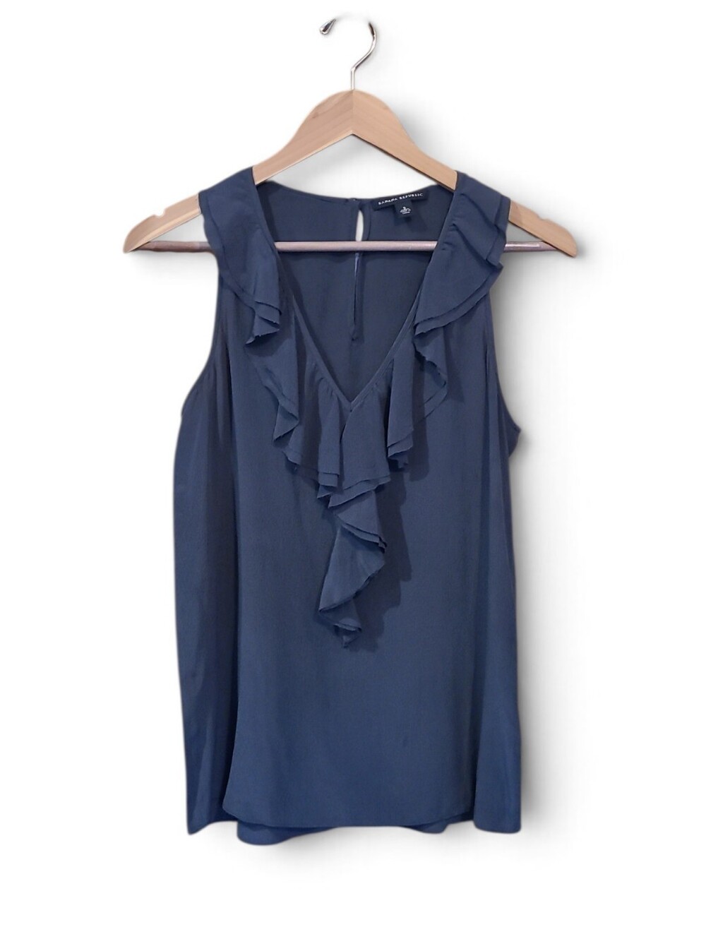 Women's Banana Republic Sleeveless Ruffle Blouse Small
